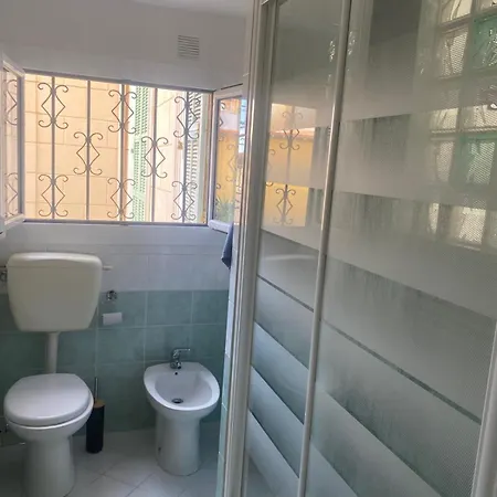 Mentone, A 80 Mt Dal Mare * Menton