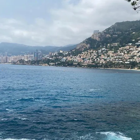 Mentone, A 80 Mt Dal Mare Апартаменты